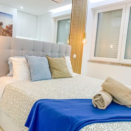 Luxury 2 Min Beach With Balcony, Ocean View, Wifi, Ac, Smarttv Portimão Eksteriør bilde