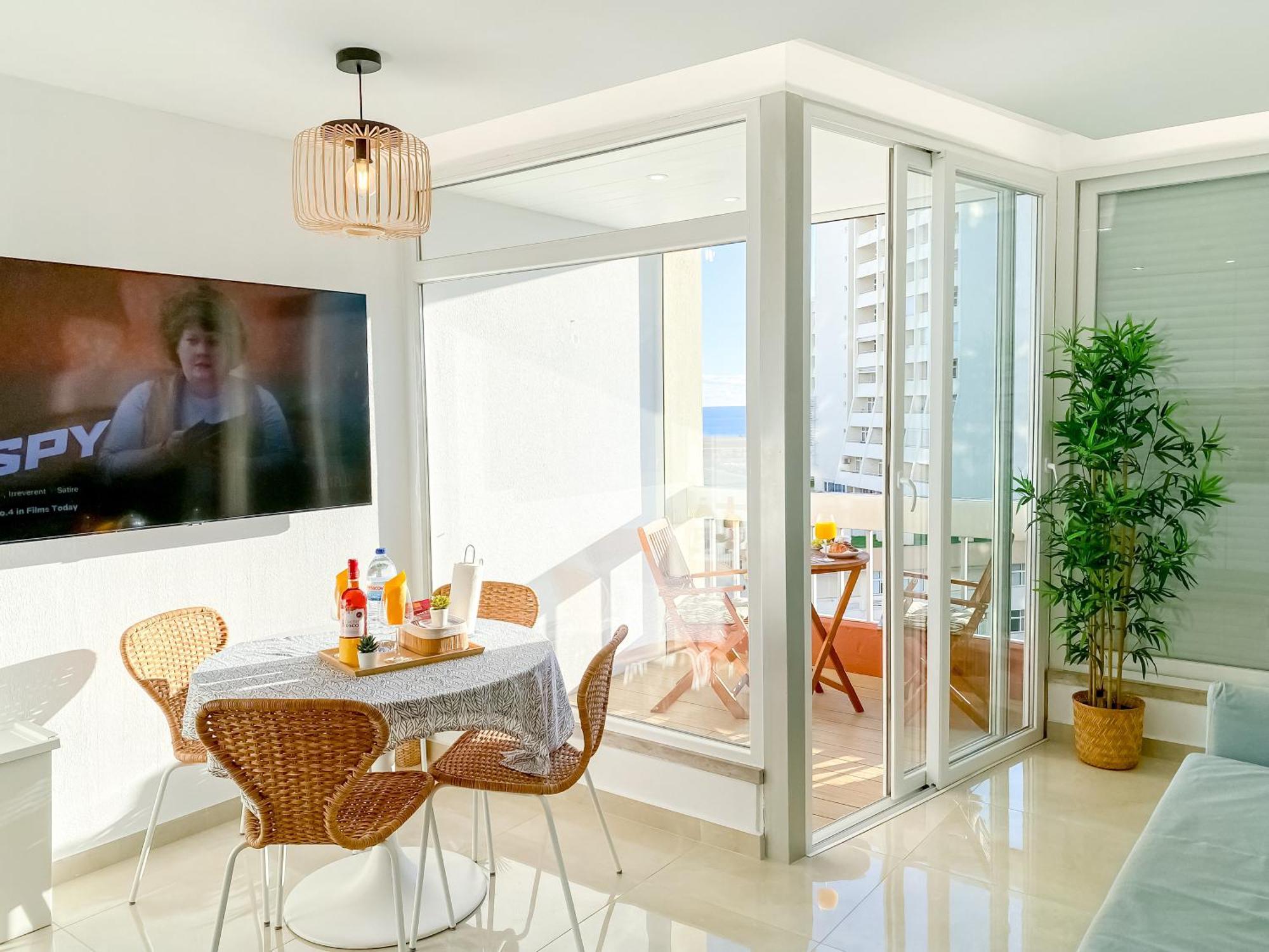 Luxury 2 Min Beach With Balcony, Ocean View, Wifi, Ac, Smarttv Portimão Eksteriør bilde