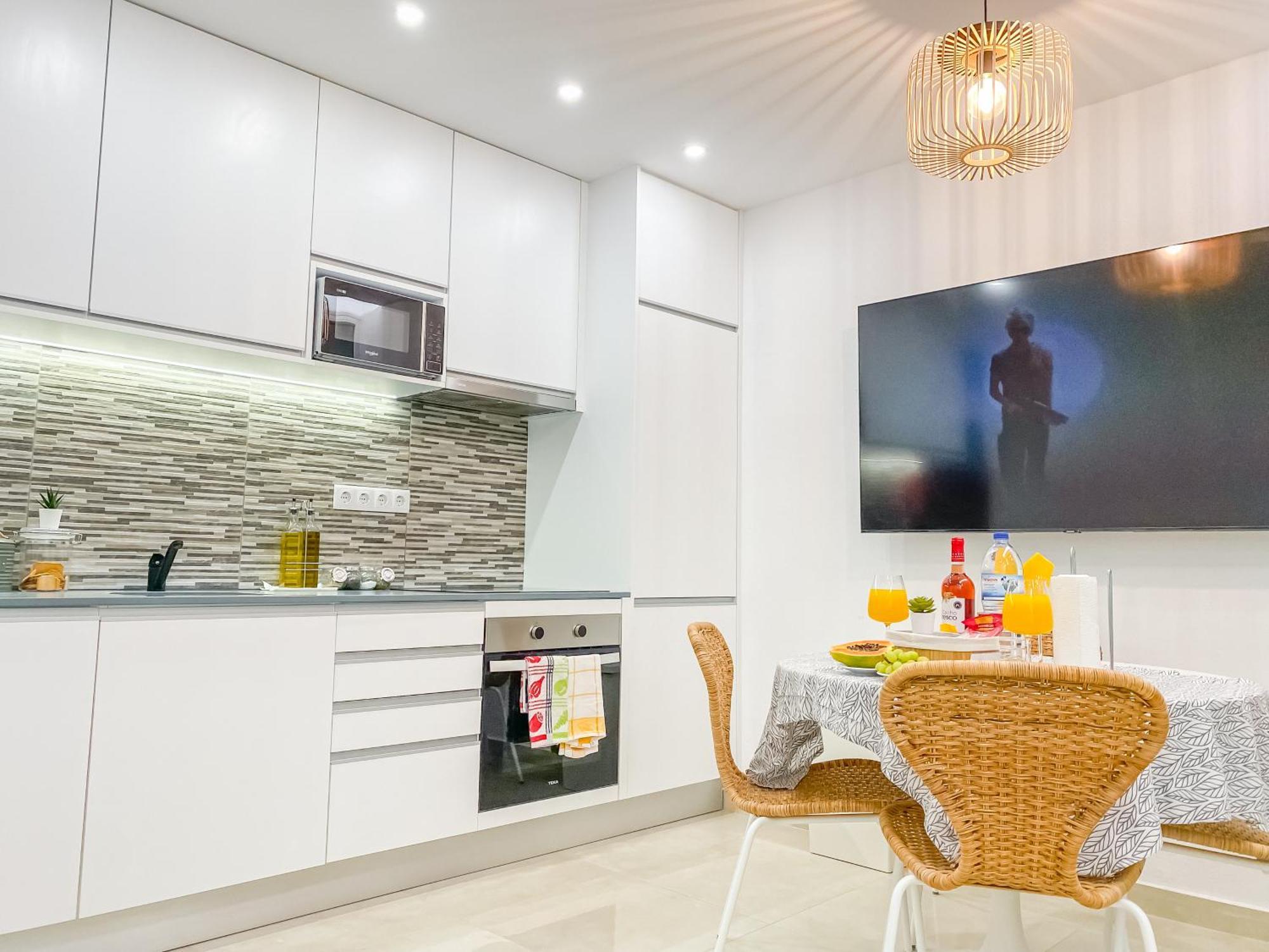 Luxury 2 Min Beach With Balcony, Ocean View, Wifi, Ac, Smarttv Portimão Eksteriør bilde