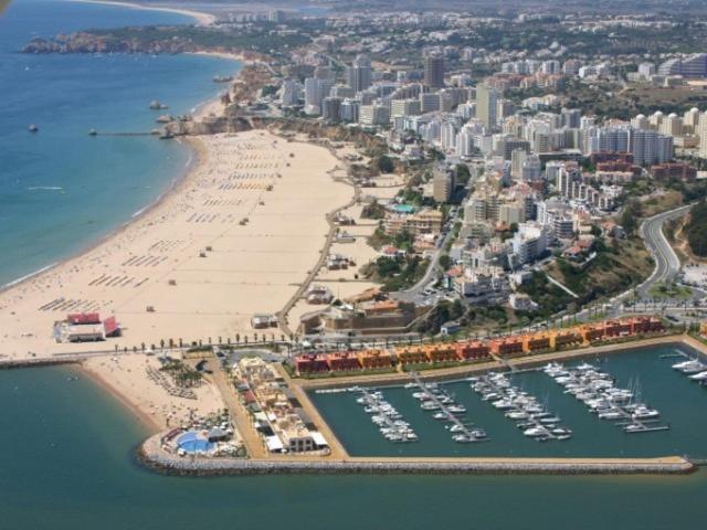 Luxury 2 Min Beach With Balcony, Ocean View, Wifi, Ac, Smarttv Portimão Eksteriør bilde