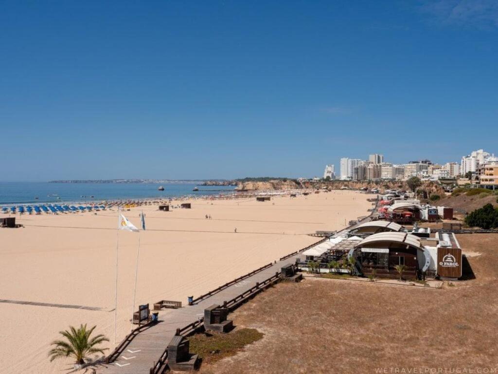 Luxury 2 Min Beach With Balcony, Ocean View, Wifi, Ac, Smarttv Portimão Eksteriør bilde
