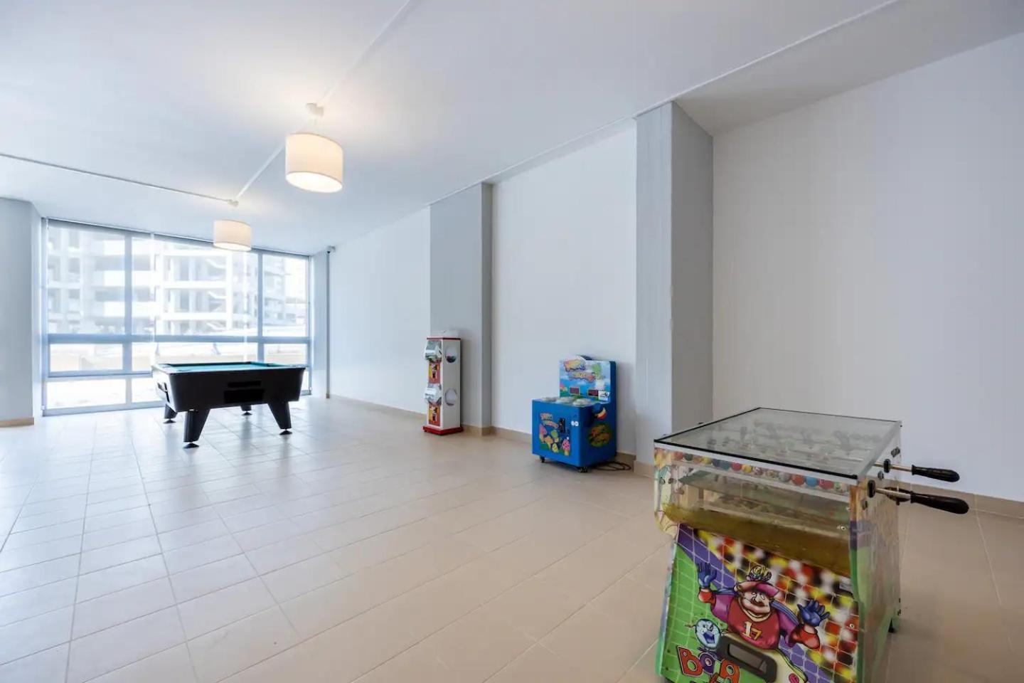 Luxury 2 Min Beach With Balcony, Ocean View, Wifi, Ac, Smarttv Portimão Eksteriør bilde