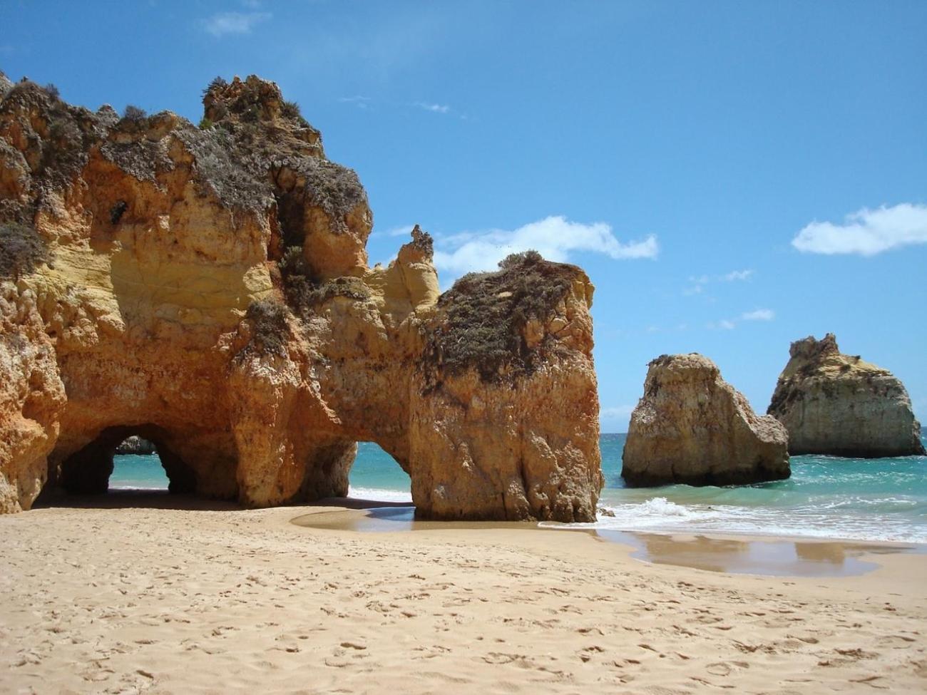 Luxury 2 Min Beach With Balcony, Ocean View, Wifi, Ac, Smarttv Portimão Eksteriør bilde