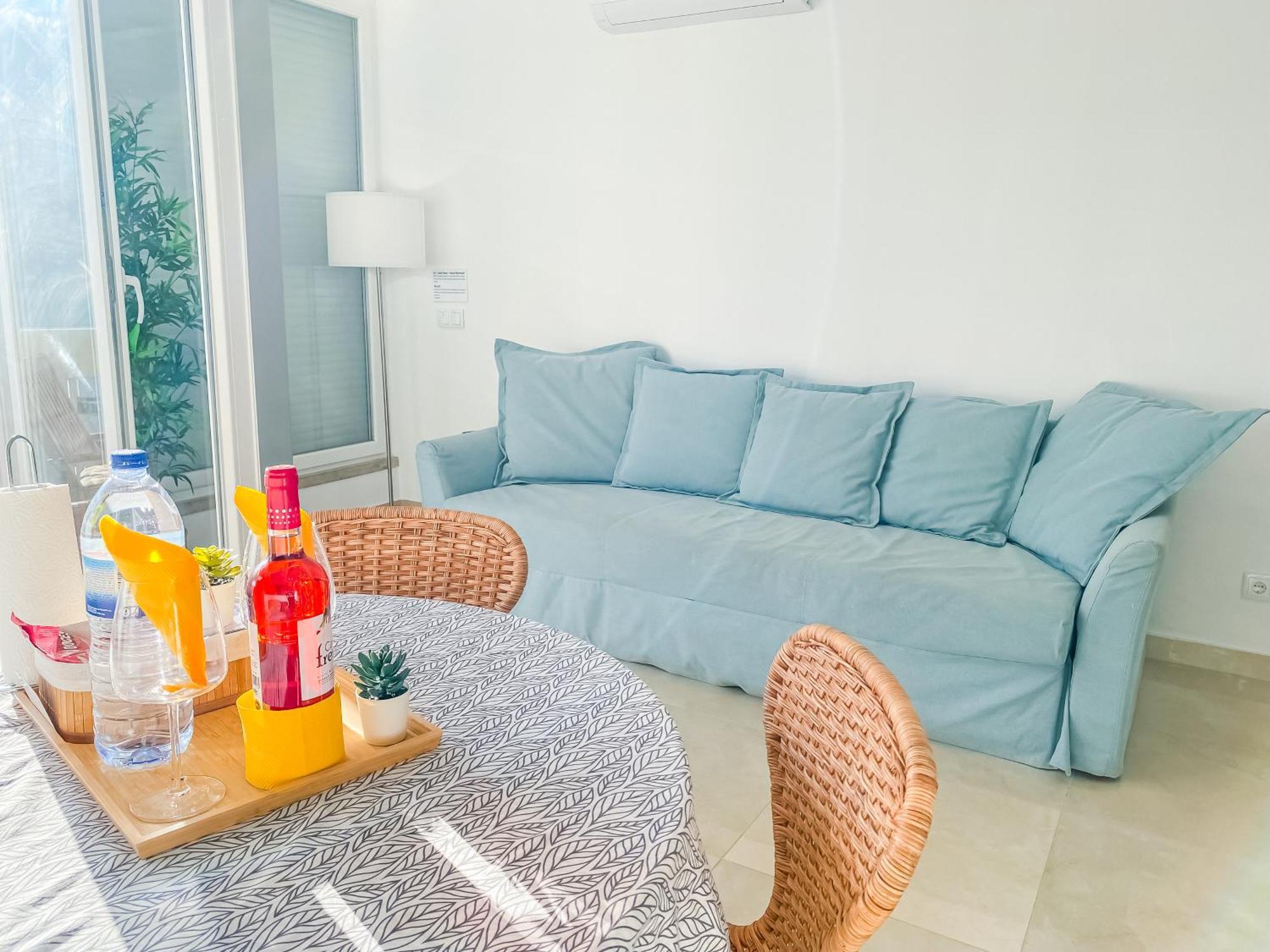 Luxury 2 Min Beach With Balcony, Ocean View, Wifi, Ac, Smarttv Portimão Eksteriør bilde