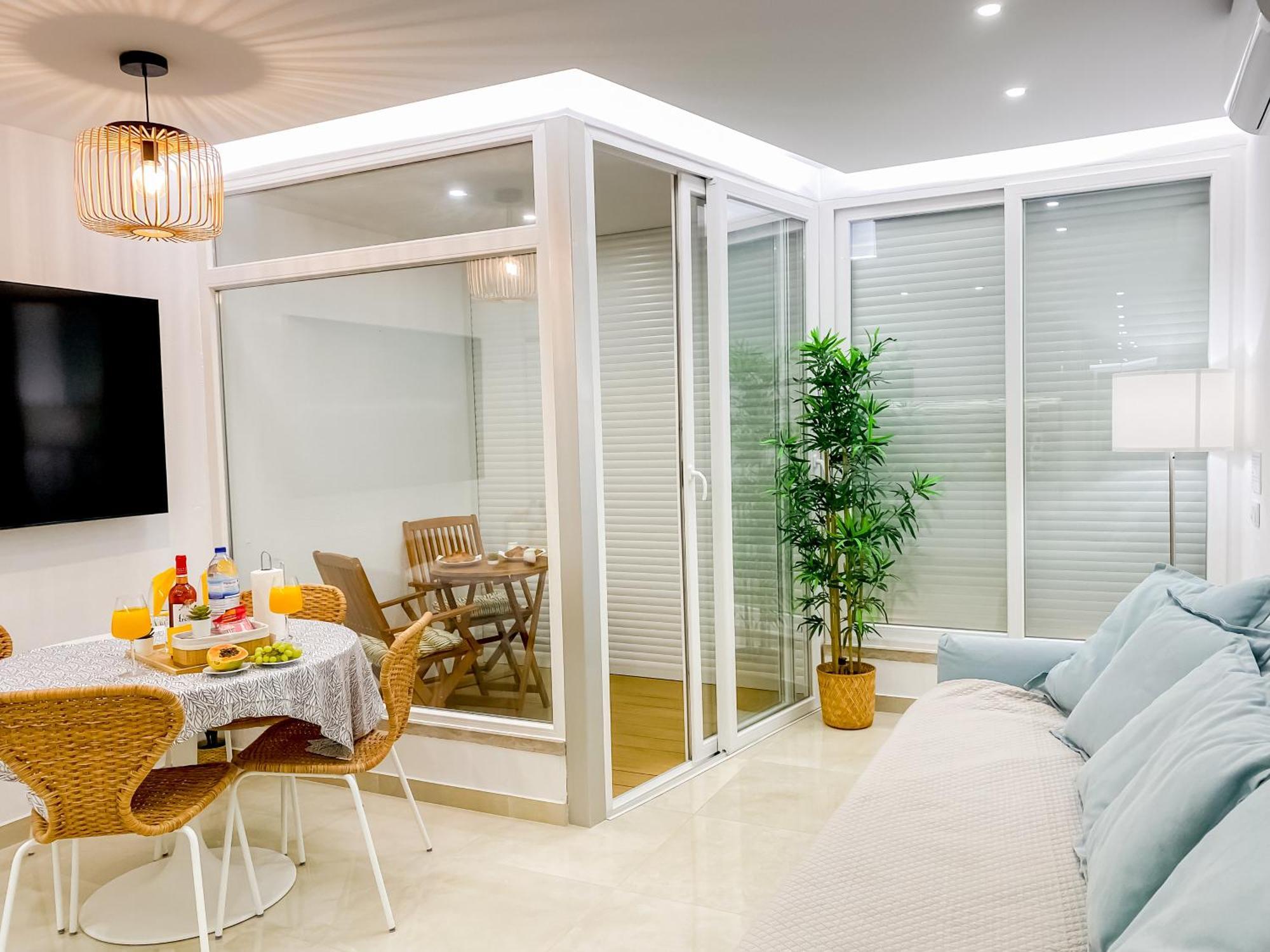 Luxury 2 Min Beach With Balcony, Ocean View, Wifi, Ac, Smarttv Portimão Eksteriør bilde
